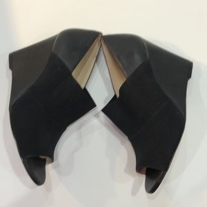 Karl Lagerfeld Paris Darci2 Peep Toe Wedge Shoe